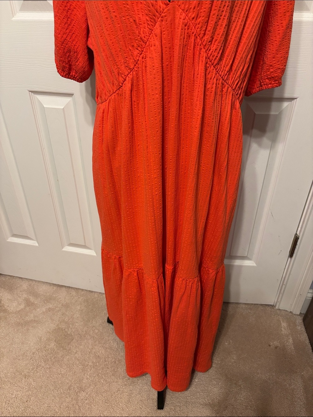Boden Jersey Seersucker Tiered Plus Dress - Picture 4 of 9